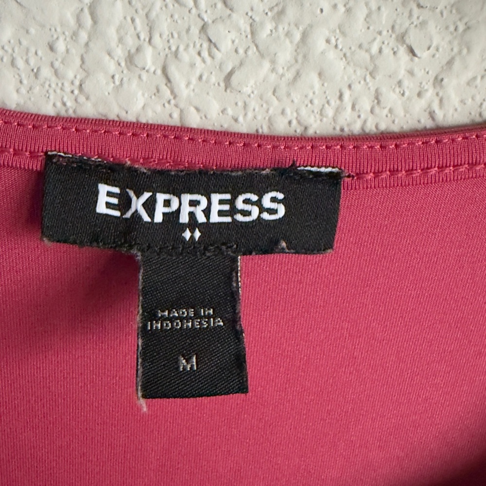 Express Pink Sleeveless Bodysuit Size Medium - Picture 3 of 3
